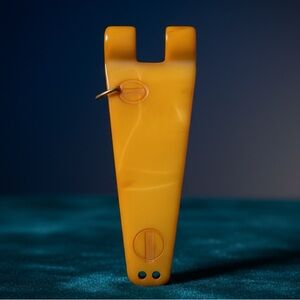 Vintage Bakelite Jewelry Piece